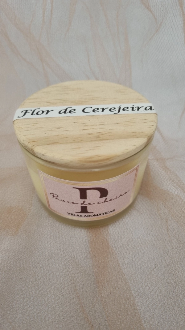 Vela Aromática Artesanal 120 gramas- Flor de Cerejeira